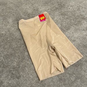 NWT SPANX (S) THINSTINCTS 2.0